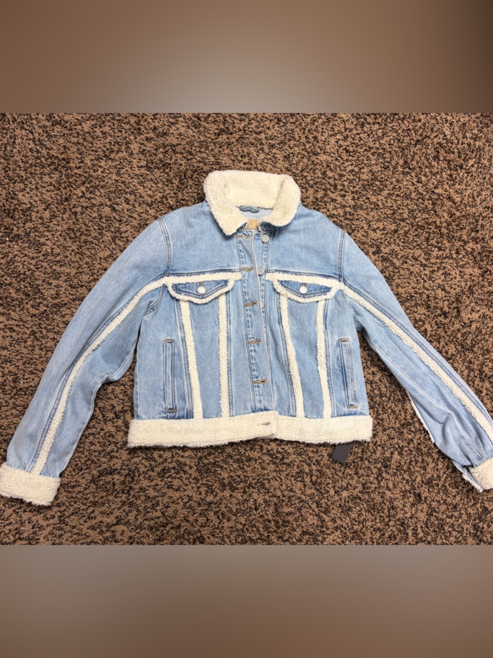 Blank NYC Light Blue Denim Jacket with Cream Sherpa Trim NWT - Picture 3 of 8
